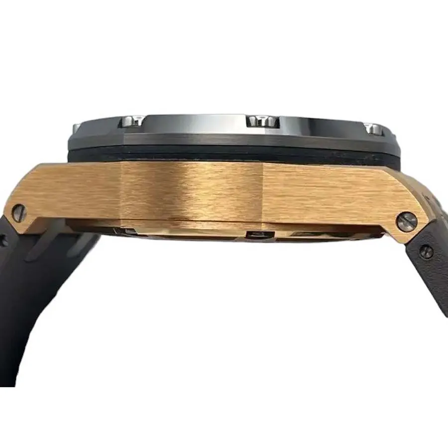 case size of the AP Micheal Schumacher Replica