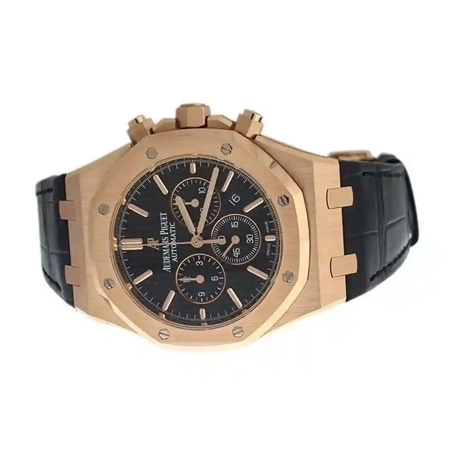Rose gold bezel of the Audemars Piguet Black Replica