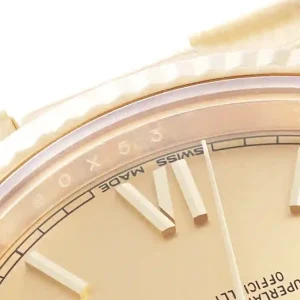 close view dial of the watch